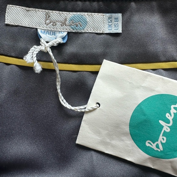 BODEN Wool Blend Buttoned Striped Skirt - Picture 2 of 4